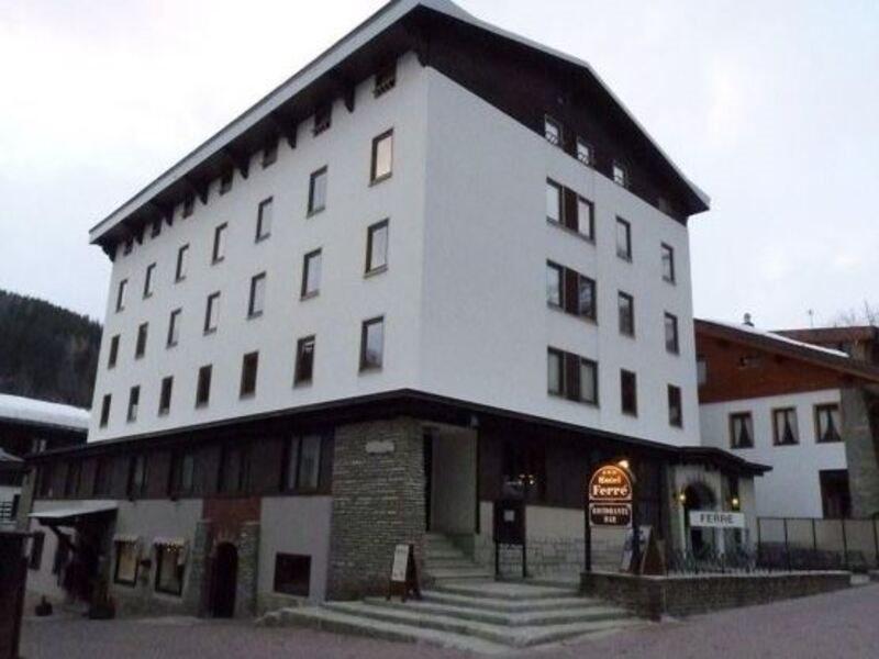 Hotel Ferre Ливиньо Экстерьер фото